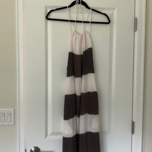 Bailey maxi dress size large cris cross back which look’s stunning